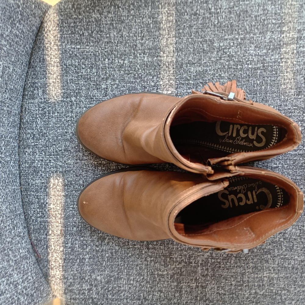 Brown Leather Ankle Boots with Tassels - Picture 11 of 13